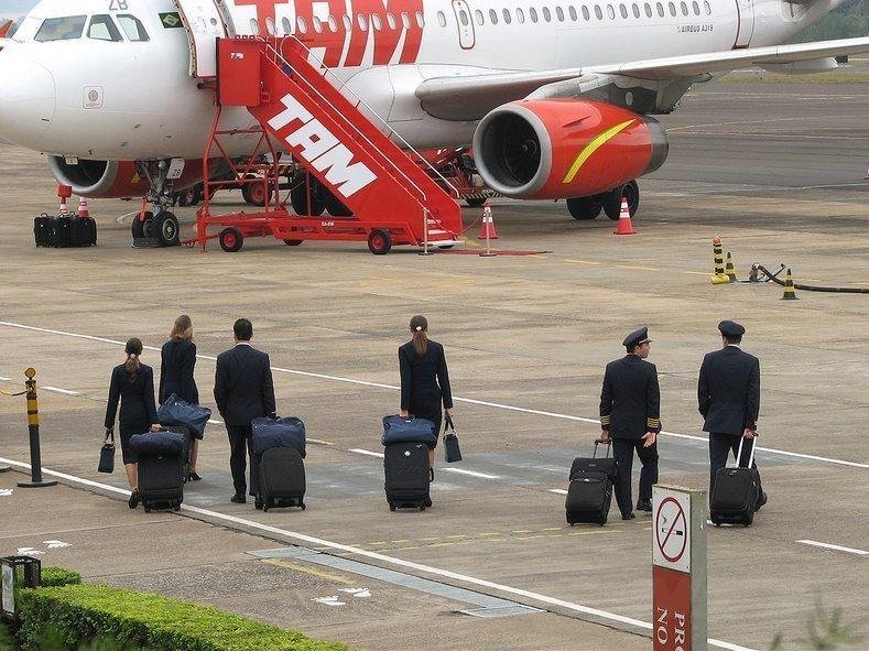 Imagem de Aeronautas na TAM começam estudos para novo modelo de remuneração